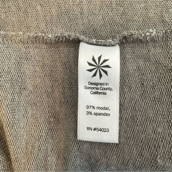 Athleta Coaster Crop Hoodie Pullover Sweatshirt In Gray Boxy Oversized, Size 2X - Picture 8 of 9